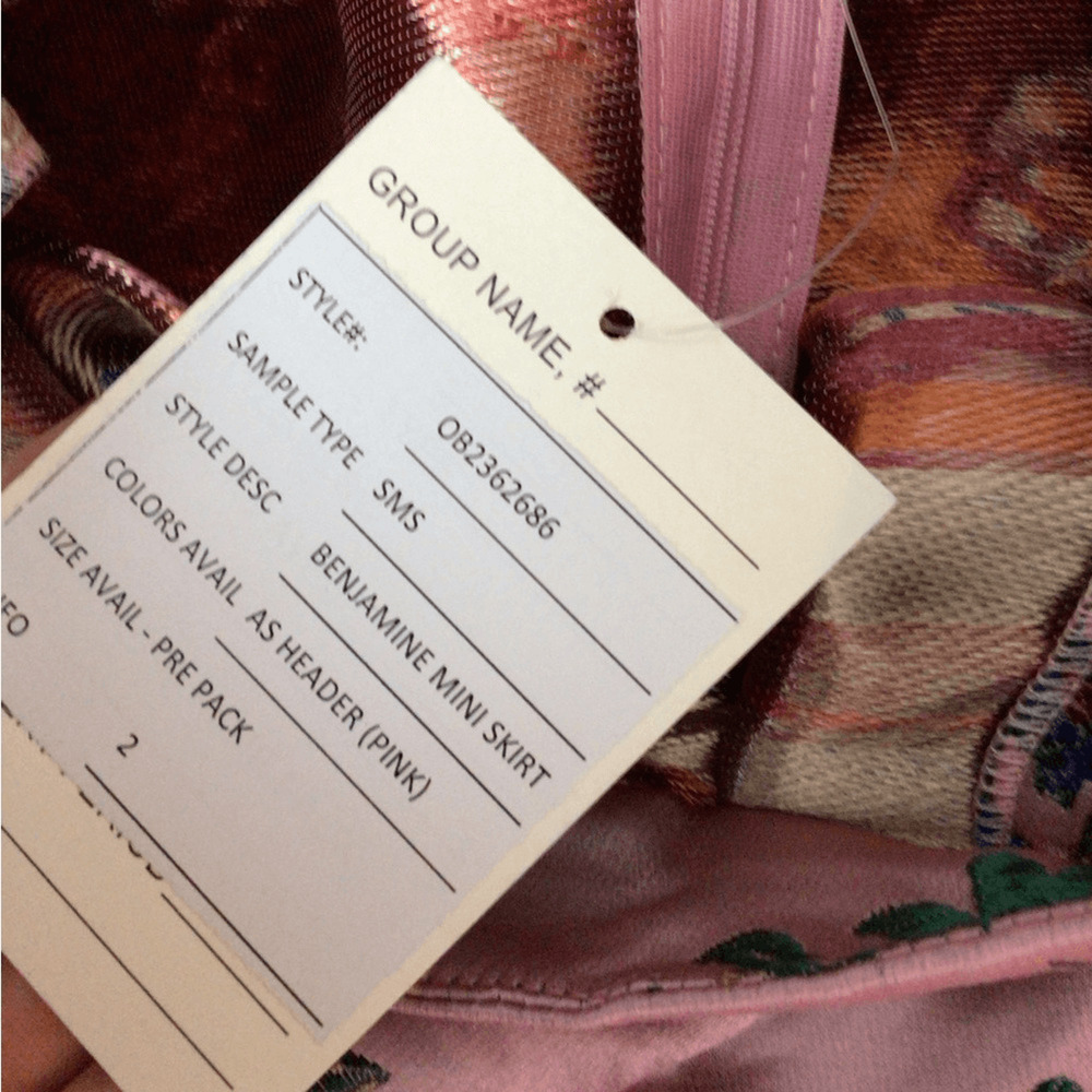 NEW ! Rare Free People Pink Floral Mini Skirt - Picture 5 of 5